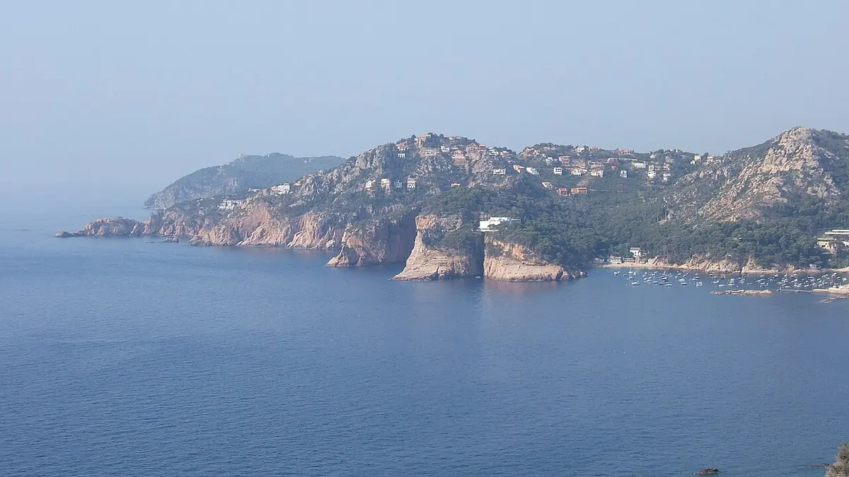 Aiguablava Beach, Begur, Costa Brava, Catalonia - small cove below the parador on the costa brava