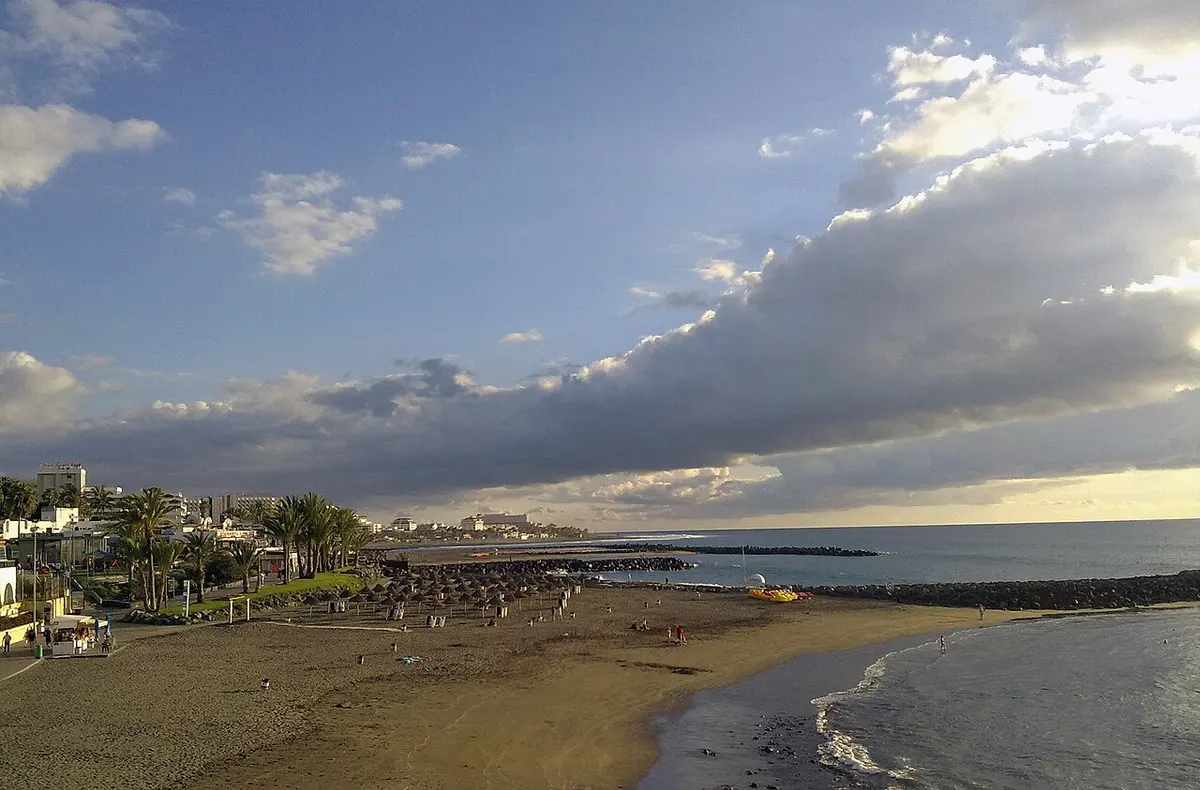 Playa de Las Americas, Tenerife, Playa de las Americas, Adeje, Tenerife, Canary Islands - lively resort beach on the sunny south coast of tenerife