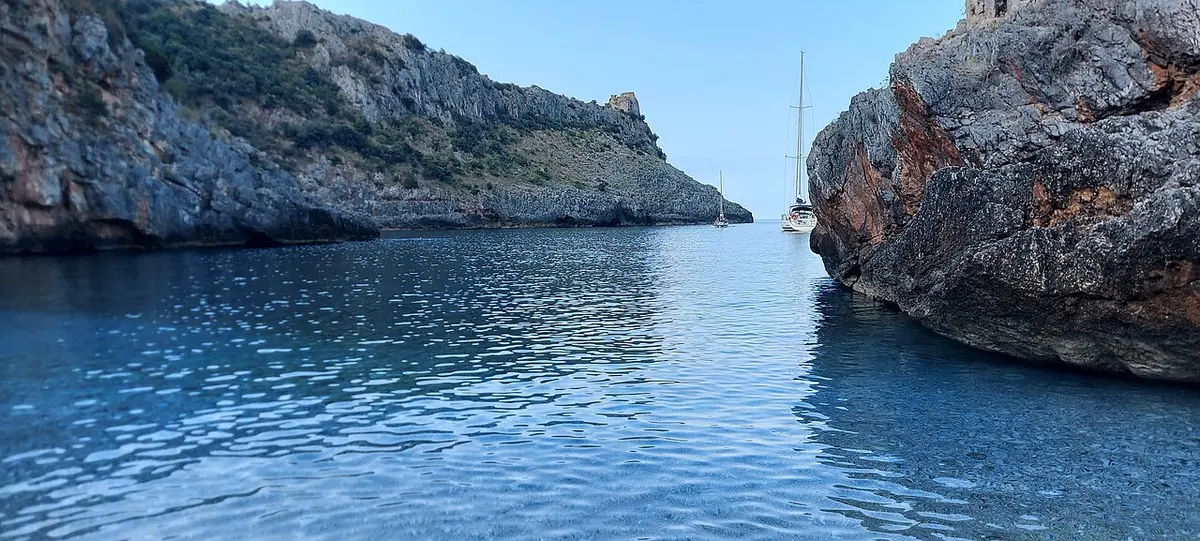 Cala Bianca, Marina di Camerota, Marina di Camerota, Cilento, Campania - white pebble cove with a watchtower in cilento