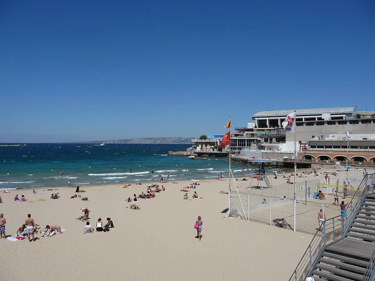 Plage des Catalans, Marseille, Provence - marseille city beach by the old port