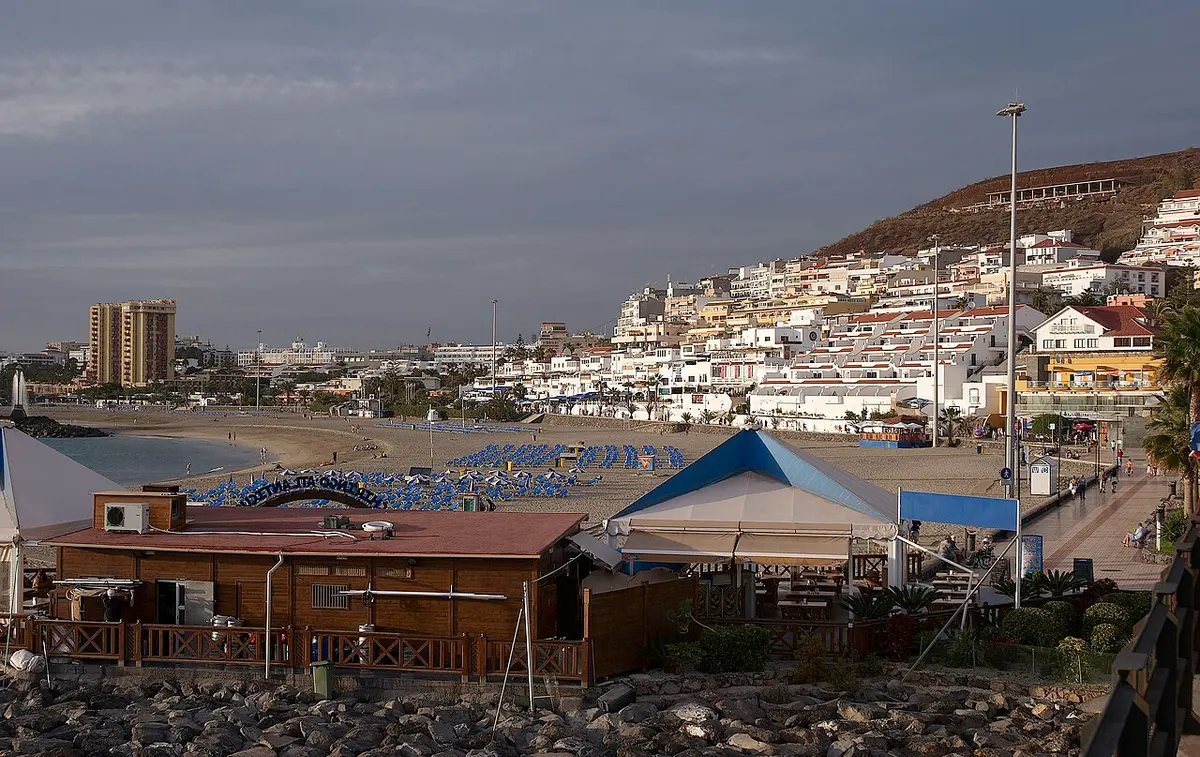 Playa de Los Cristianos, Tenerife, Los Cristianos, Arona, Tenerife, Canary Islands - sheltered sandy beach beside the ferry port in south tenerife