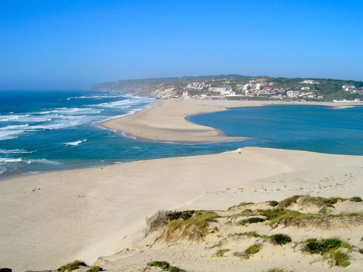 Praia da Foz do Arelho, Foz do Arelho, Silver Coast - atlantic beach where the obidos lagoon meets the sea