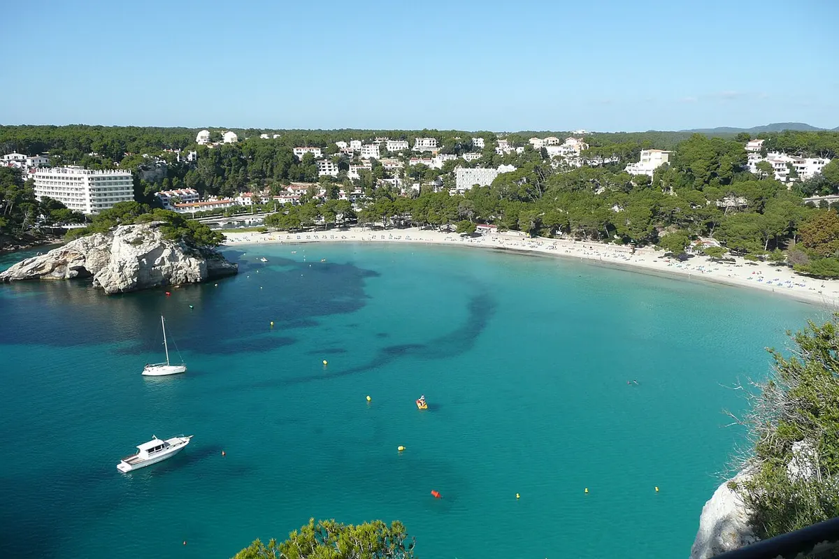Cala Galdana, Cala Galdana, Ferreries, Menorca - half-moon cove with calm turquoise water