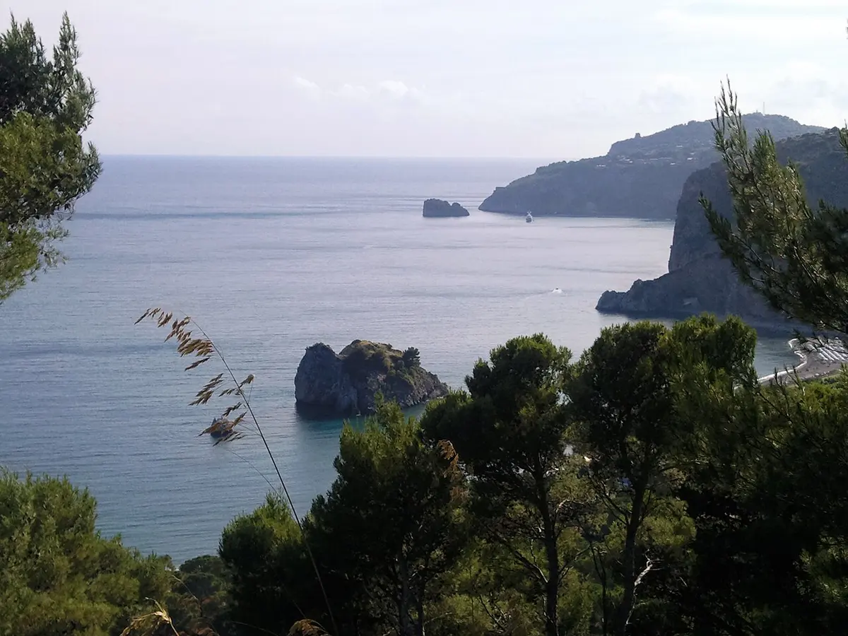 Mingardo Beach, Marina di Camerota, Campania - pebble cove below capo palinuro cliffs
