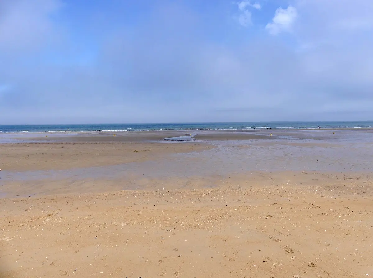 Plage de Ouistreham, Normandy, Ouistreham, Calvados, Normandy - wide sandy beach beside the caen ferry port