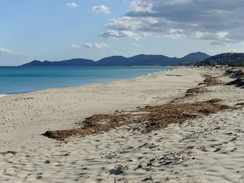 Piscina Rei Beach