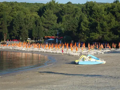 Plavi Horizonti Beach, Lustica