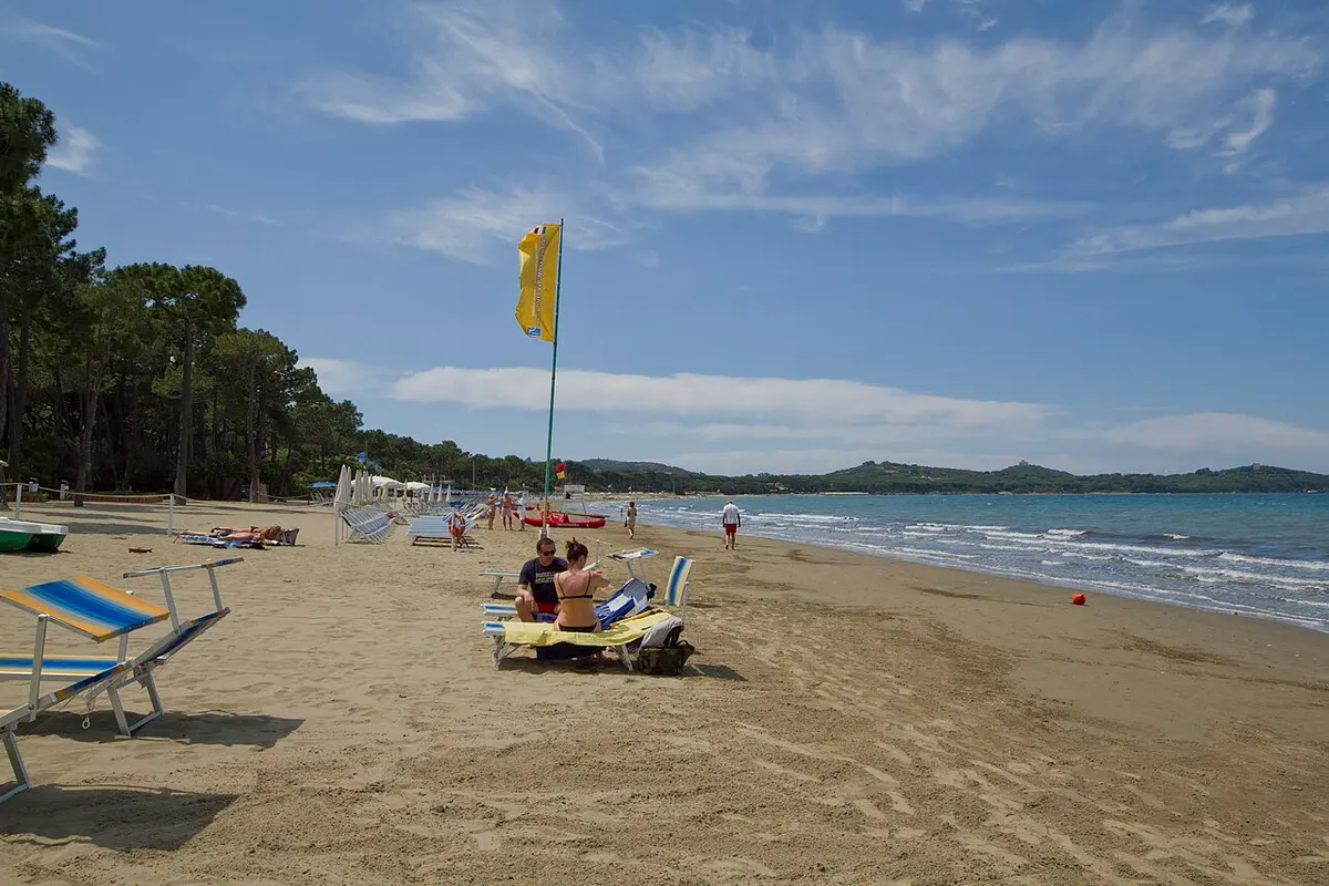 Spiaggia di Punta Ala, Punta Ala, Tuscany - quiet sand beach in a pine-wooded maremma resort