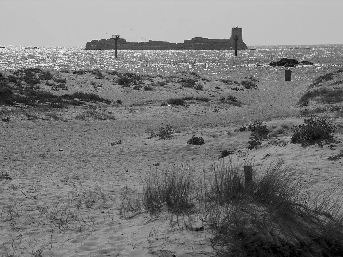 Playa de Sancti Petri, Chiclana, Sancti Petri, Chiclana de la Frontera, Cadiz - fine sand beach facing a castle islet on the costa de la luz