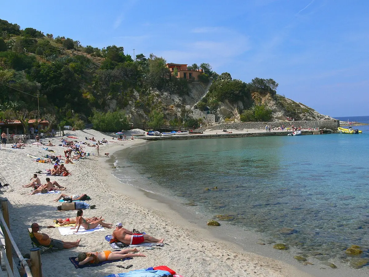 Sant Andrea Beach, Elba, Sant Andrea, Marciana, Elba - granite boulders and clear water on the north-west coast of elba