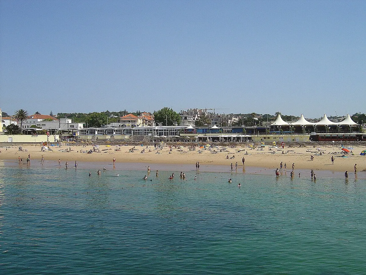 Praia do Tamariz, Estoril, Estoril, Cascais, Lisbon coast - sheltered golden city beach beside the estoril casino gardens