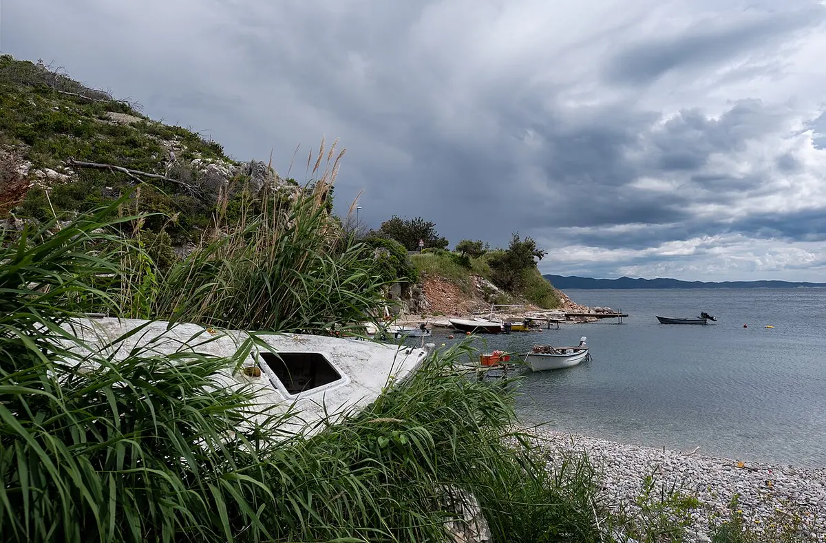 Trstenik Beach, Peljesac, Trstenik, Peljesac, Dubrovnik-Neretva - quiet pebble beach and fishing boats on the peljesac coast