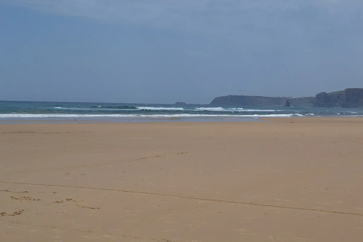 Praia do Vale Figueiras, Vila do Bispo, Algarve - quiet atlantic beach on the west algarve